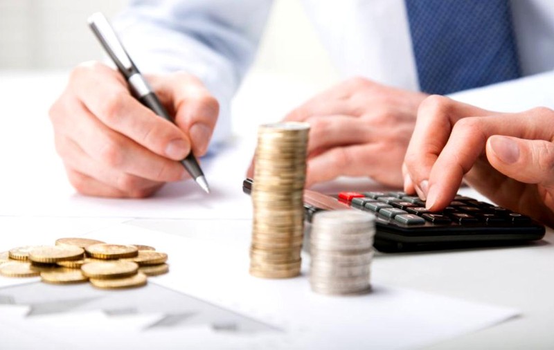 Deficitul bugetar după șase luni este de 4,17% din PIB, cu mult peste cele 2-3 procente prognozate de ministrul finanțelor