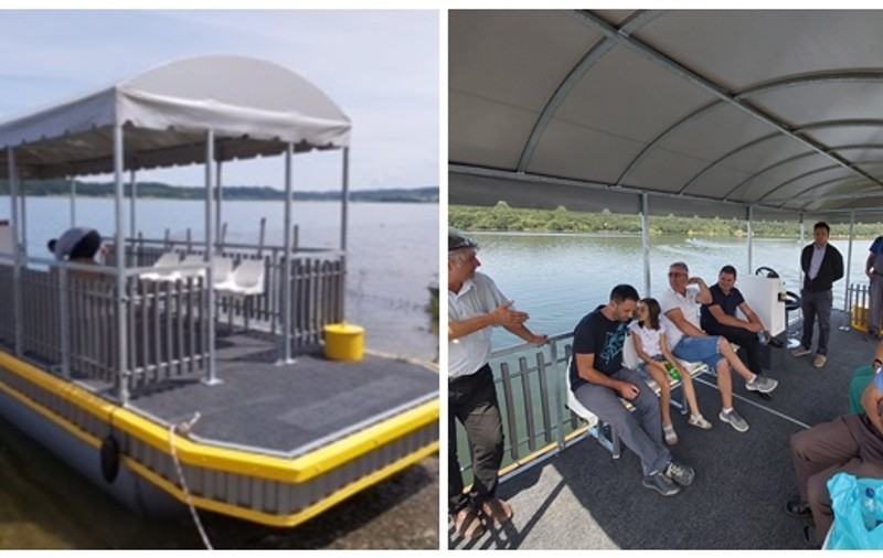 Catamaran electric pe lacul Surduc din Timiș. Călătoria e gratuită