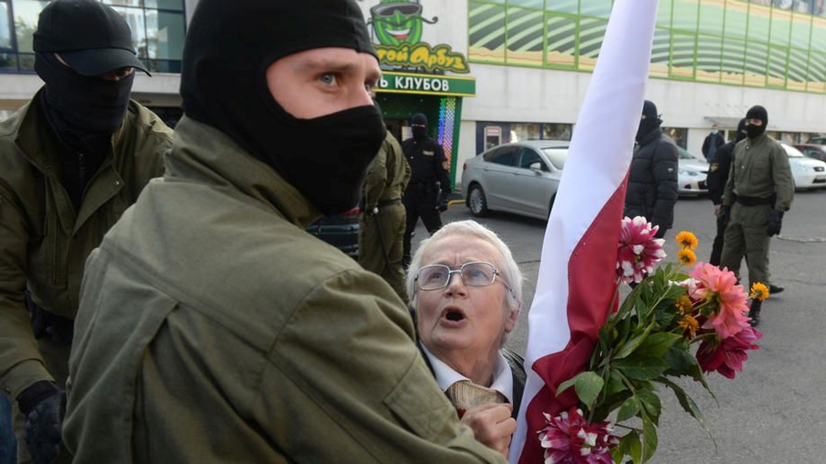 Nina Baginskaya, reţinută la Minsk