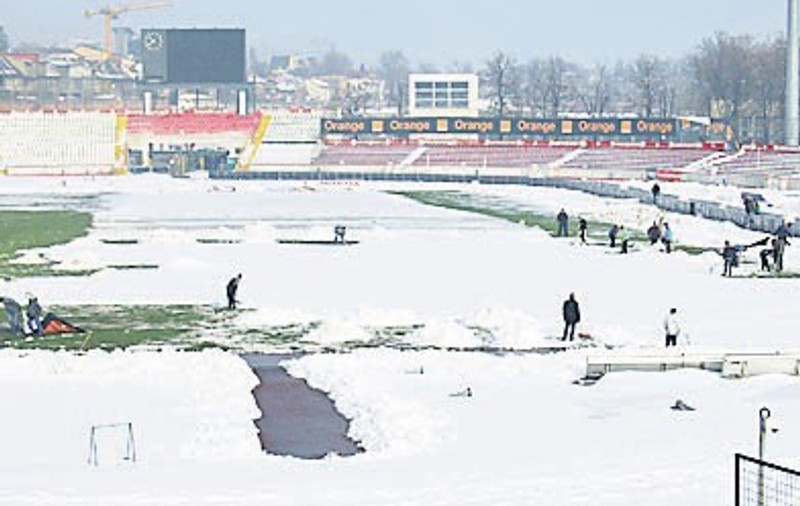 Vezi programul primei etape şi starea terenurilor din Liga I