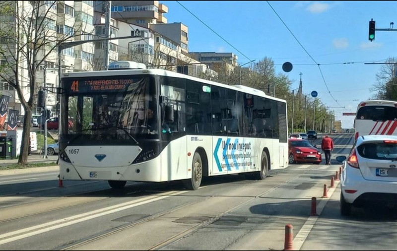 Intersecția din Iași care a ajuns coșmarul șoferilor de autobuz: „Riști să faci accident, fără să fii vinovat”
