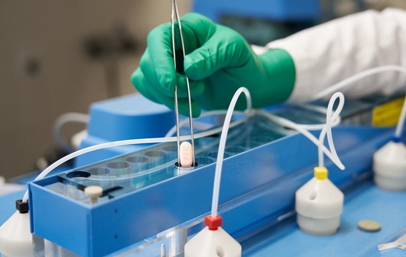 Pfizer anunță că tratamentul său anti-COVID este eficient și împotriva Omicron