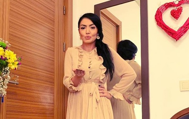 Andreea Mantea a mers cu iubitul la vot. Prietenii virtuali au reacționat imediat. „E Cristi Mitrea?”