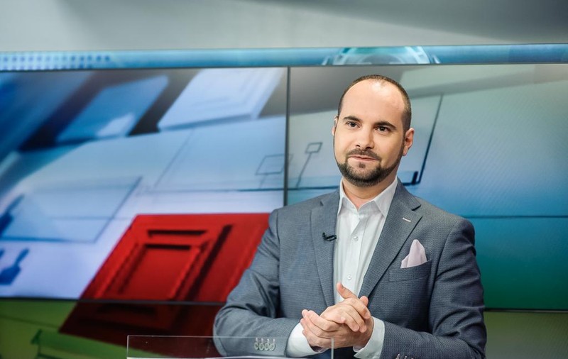 Patronul B1 TV, pentru Adriana Nedelea LA FIX: Silviu Mănăstire și alți patru angajați sunt în izolare la domiciliu