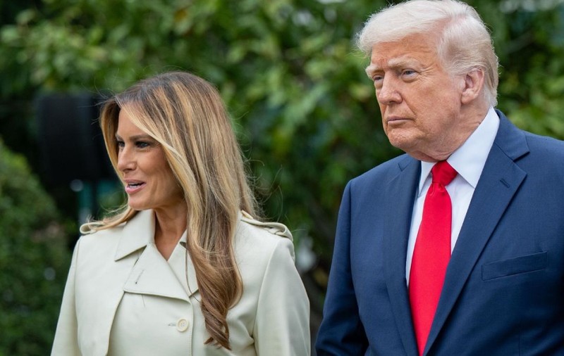 Donald Trump merge la înmormântarea Papei Francisc și ordonă arborarea drapelului în bernă: „Un gest de respect”