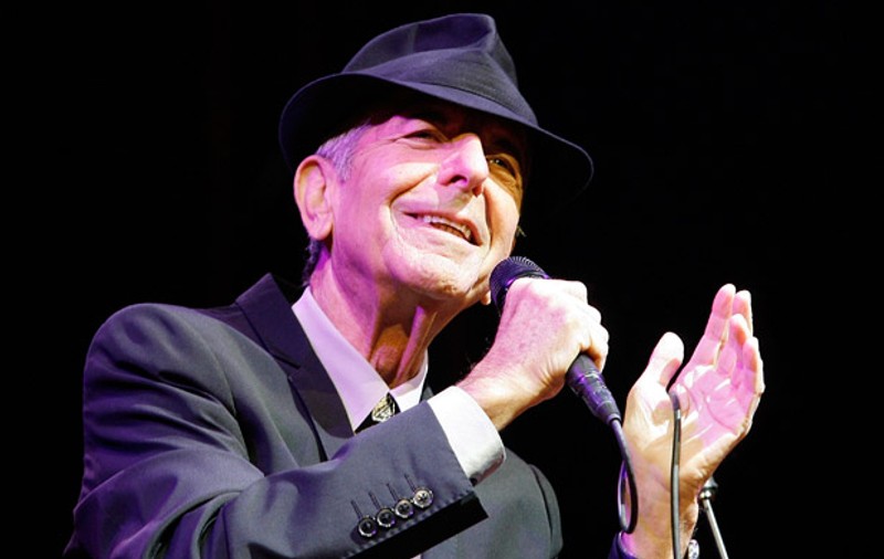 Leonard Cohen va primi în România o bijuterie Kabbalah realizată de Thea Haimovitz
