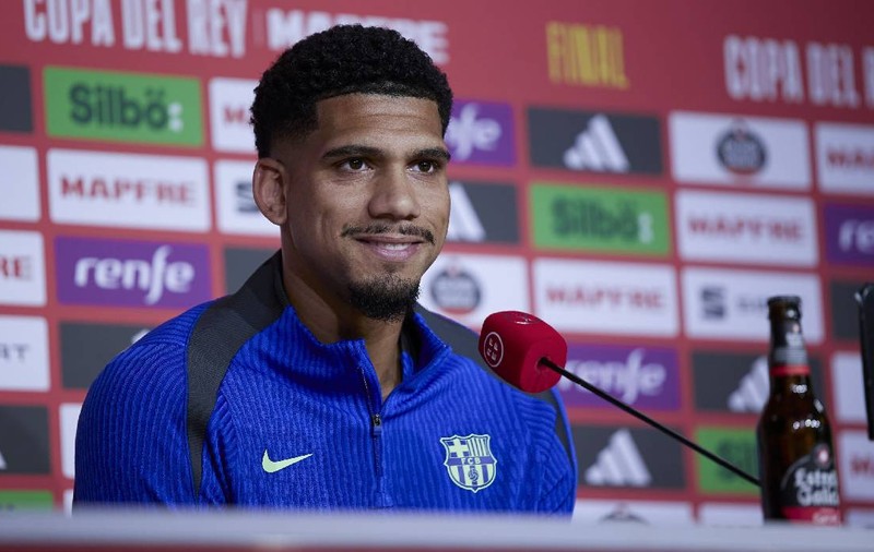 Araujo, eroul meciului dintre Barcelona și Girona 2-1: gol în minutul 92 și primul loc în La Liga pentru gazde