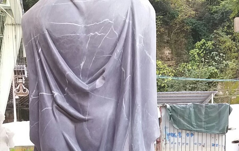 Când statuile spun povești. Dacii sculptați de romani erau uriași și din marmură de bună calitate