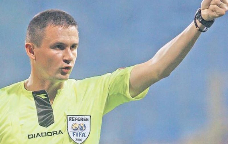 Arbitrilor, treziţi-vă!