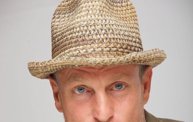 O actriţă de la Hollywood, SALVATĂ de WOODY HARRELSON, după ce S-A ÎNECAT cu o PASTILĂ!