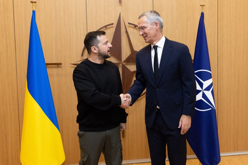 FILED - 11 October 2023, Belgium, Brussels: NATO Secretary General Jens Stoltenberg (R) meets with Ukraine's President Volodymyr Zelensky on the sidelines of the two-day NATO Defense Ministers Council at the Alliance headquarters. NATO Secretary General Jens Stoltenberg fails to get allies to commit to a multi-year financial pledge to support Ukraine, according to information obtained by dpa. Photo: -/NATO/dpa - ATTENTION: editorial use only and only if the credit mentioned above is referenced in full