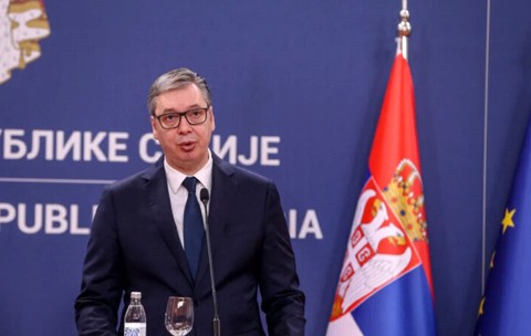 SHOW de forță la Belgrad! MII de oameni, în arenă pentru candidatura lui Vucic la funcția de premier