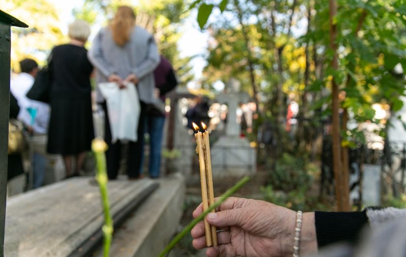 Libertatea te ajută | Taxele  pentru cimitire s-au majorat, de anul trecut. Care sunt tarifele, în funcție de categorie