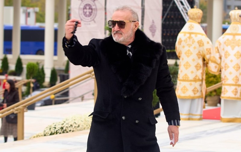 Gigi Becali a slăbit în Postul Paștelui: „La două săptămâni îmi pun singur perfuzie… pun întăritoare, antiinflamatoare, vitamine, magneziu”