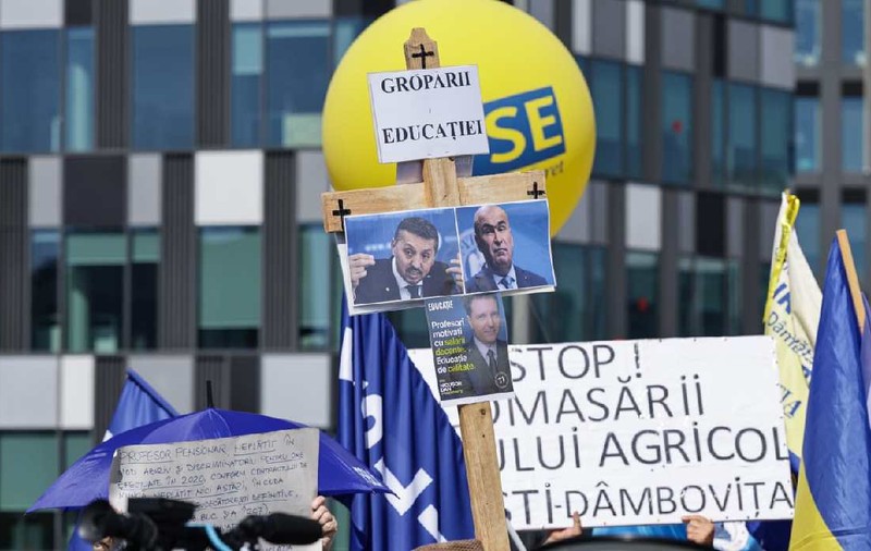 Profesorii nu au voie să mai facă greve cel puțin doi ani: „Deja intrăm într-o sferă penală”