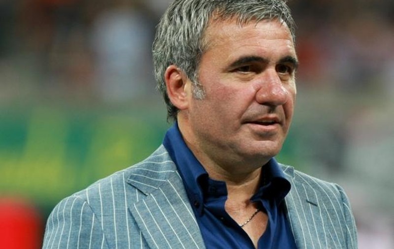 Hagi îşi deschide cafenea la Constanţa
