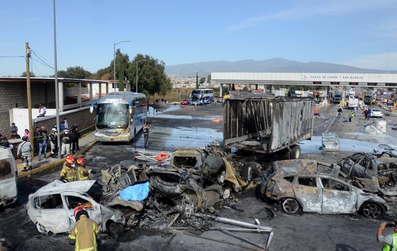 Accident rutier în Mexic. 19 persoane au murit, după ce un camion s-a izbit de șase mașini