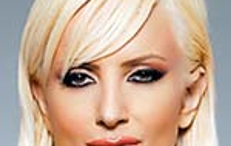 Daniela Gyorfi va lua lectii de dans de la bebelusa Oana