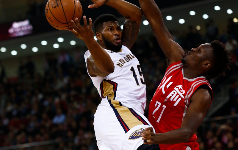 Cea mai urâtă aruncare din baschet! Chinanu Onuaku, debutant în NBA, îi face pe toți să râdă! FOTO și VIDEO