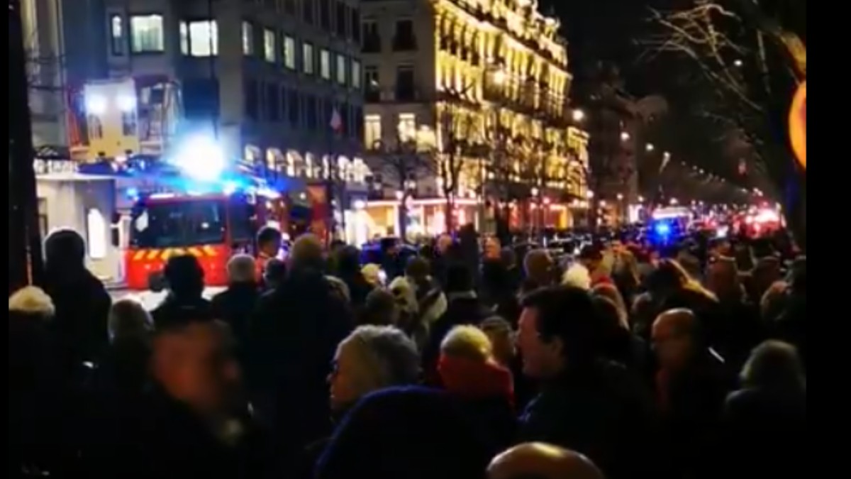 incendiu laa Théâtre des Champs-Élysées