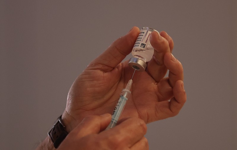 Spania va administra o singură doză de vaccin celor sub 55 de ani care au avut deja Covid