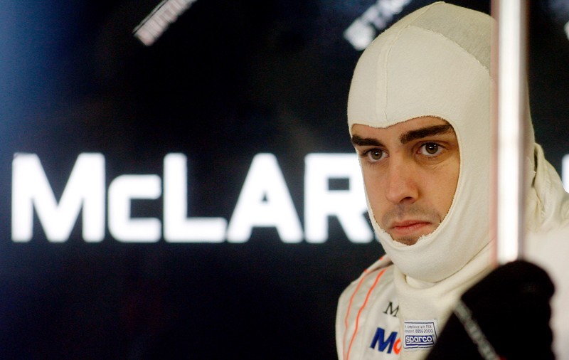 ”Multe mulțumiri pentru sprijinul vostru”. Alonso, zâmbitor pe patul de spital