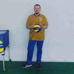 Mai bine de doi ani, între 2012 și 2014, Iordache a fost angajat ca antrenor de volei la CS Axiopolis Sport Cernavodă, iar timp de un an, în perioada 2017-2018, a lucrat la Clubul Sportiv Medgidia ca antrenor de volei la juniori