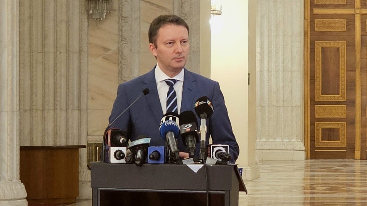 Premierul desemnat Siegfried Mureșan la o conferință de presă în Parlament. Foto: Cristian Otopeanu / Libertatea