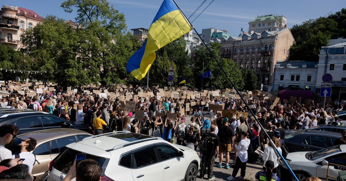 Protest la Kiev față de demiterea ministrului Apărării Mîhailo Fedorov Foto: Profimedia