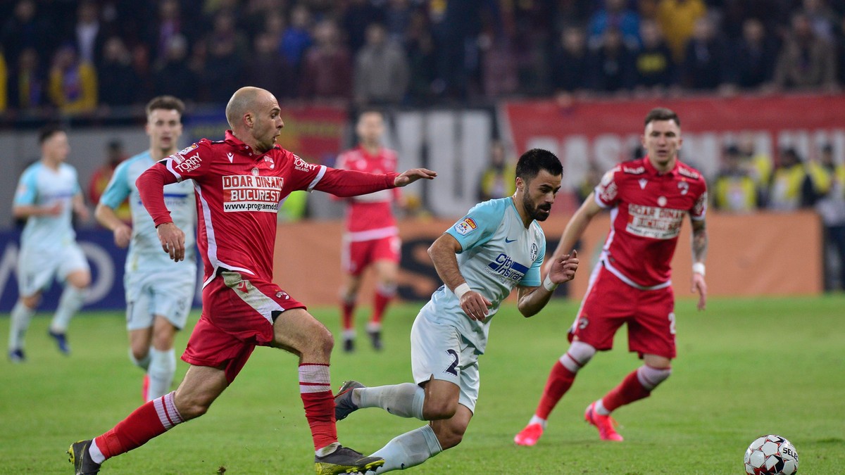 Dinamoviștii, cu DDB pe piept, la victoria cu FCSB