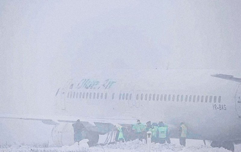 Defecţiuni la luminile de pe aeroportul din Cluj