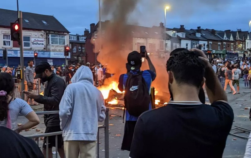 Autoritățile britanice au avut motive „legale și îndreptățite” să ia copiii români de la care au pornit violențele din Leeds, spune Protecția Copilului