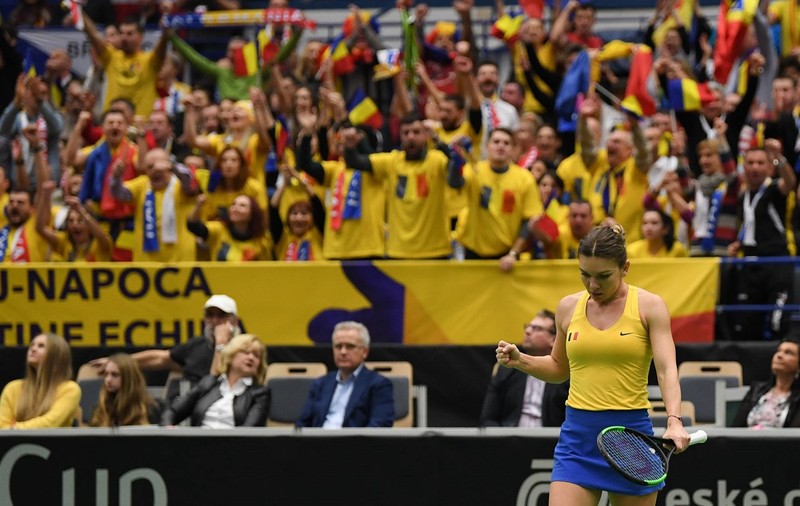 Simona Halep a învins-o dramatic pe Karolina Pliskova. ”A fost ca o finală de Mare Șlem”. România - Cehia 2-1
