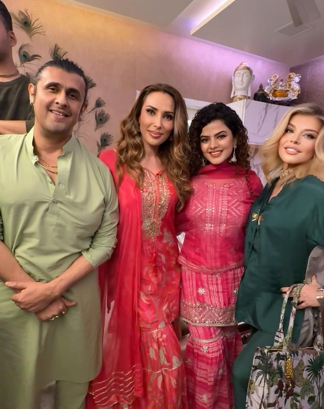 Ce mesaje a primit Loredana Groza de la fani când au văzut-o lângă Iulia Vântur și Salman Khan, în India: „De n-ar fi filtrele”