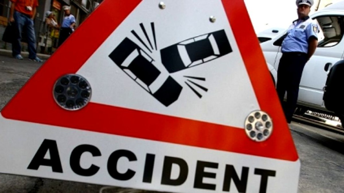 Un mort și doi răniți, într-un accident rutier în Brașov
