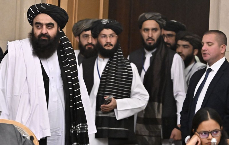 Talibanii au fost invitați în Rusia, la Summitul Internațional de Securitate de la Moscova. „Acest pas va deschide calea stabilirii unor relații cu Afganistanul”