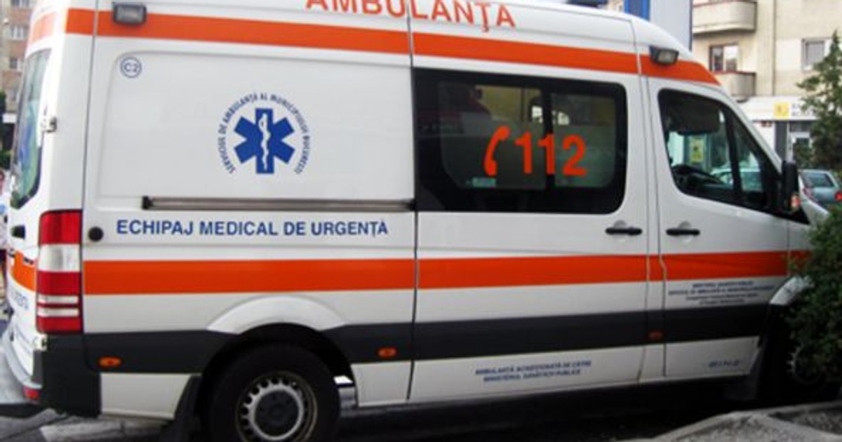 Doi tineri, găsiți morți în mașină în Bacău