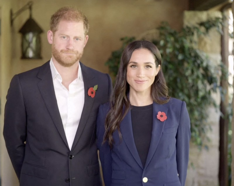 Teoria conspirației privind poza de Crăciun în care apar Meghan Markle, prințul Harry și copiii lor: „E falsă”