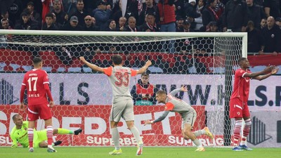 FCSB a învins-o pe Dinamo în deplasare cu 2-0