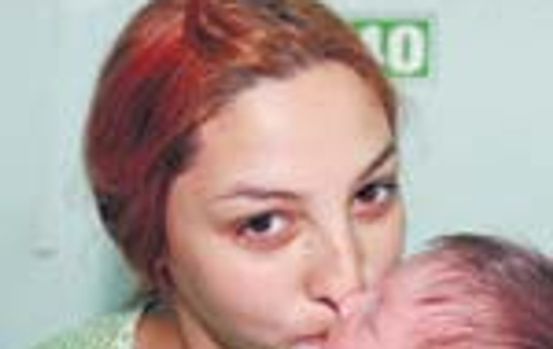 A nascut cu doctorii 'de inimi'