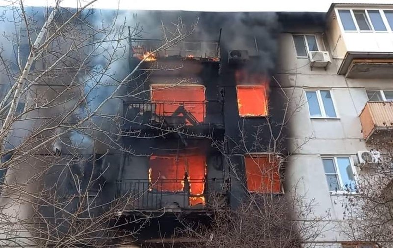 Guvernatorul din Luhansk, despre situația din regiune: „Bloc bombardat de trei ori pe săptămână. Morții sunt îngropați în curți”