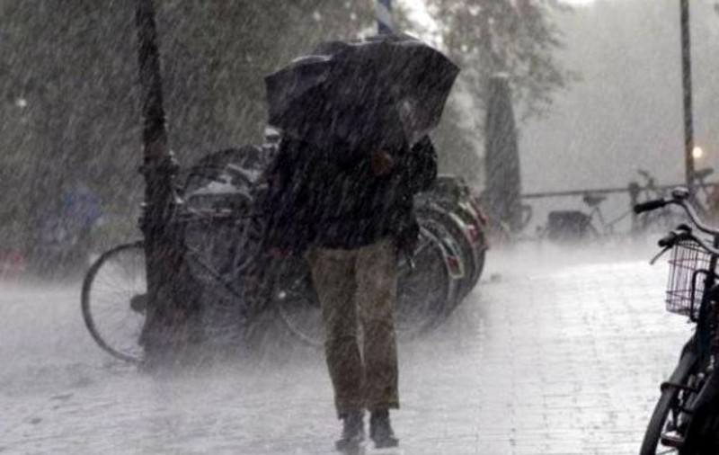 Avertizare meteo nowcasting: Cod roşu de grindină şi averse torenţiale în Neamţ