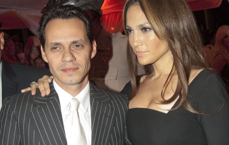 Jennifer Lopez alături de Marc Anthony după decesul mamei acestuia