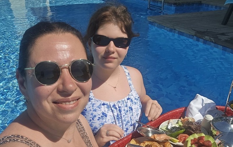 Ce se întâmplă cu fiica Oanei Roman după ce a pierdut lupta cu kilogramele. Iza începe lupta grea. „Mai are un drum lung de străbătut”