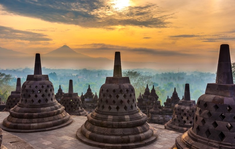 Borobudur, cel mai mare templu budist din lume (2)