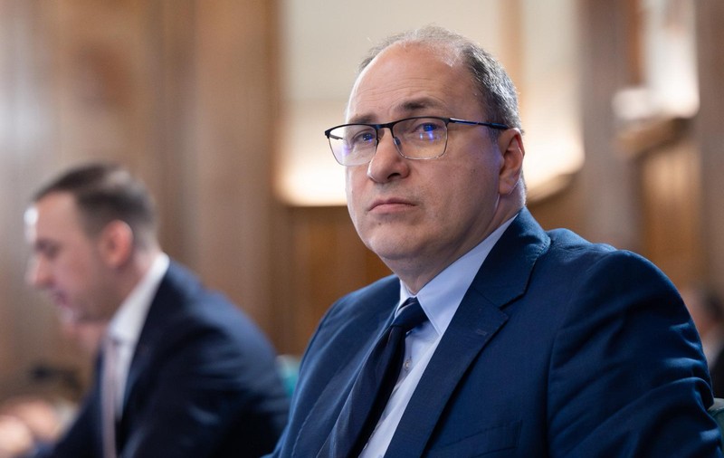 Mihai Dimian, reacție la ancheta europeană privind achizițiile microbuzelor școlare: „Cine a greșit să plătească” 