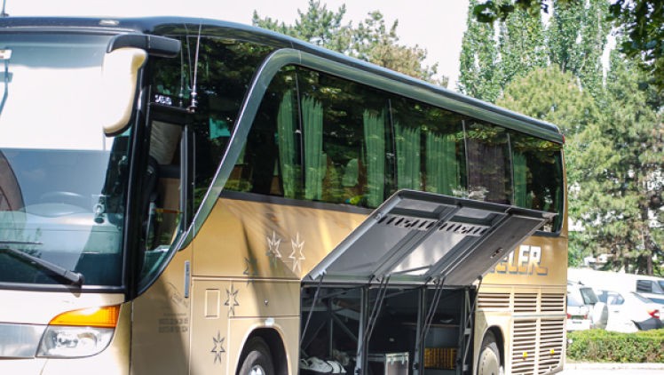 Transport gratuit cu autocarul pentru moldovenii care vin din Rusia. FOTO: Știri.md
