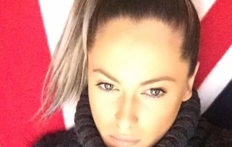 Raluka s-a operat la corzile vocale. Risca să rămână fără voce