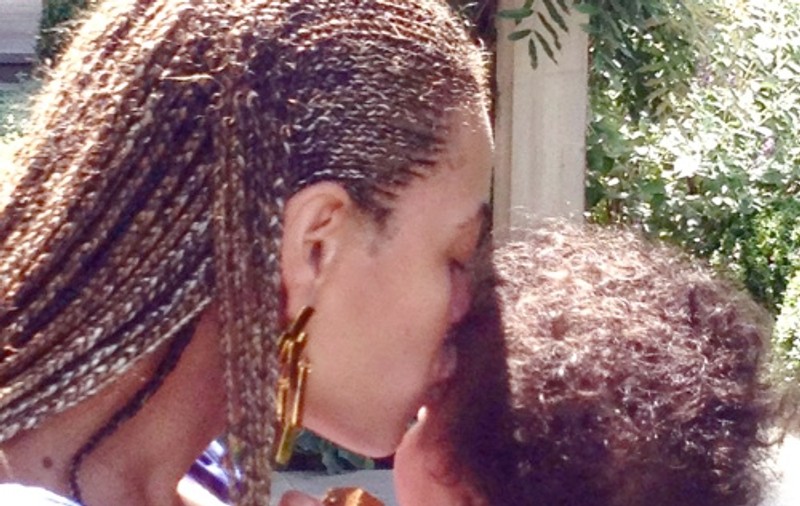 POZE DE FAMILIE: Blue Ivy, fiica lui Beyonce, a împlinit un an! Uite cum arată!