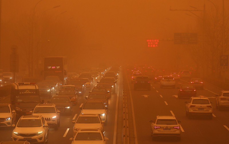 Beijingul a fost lovit de a treia furtună de nisip din ultimele cinci săptămâni
